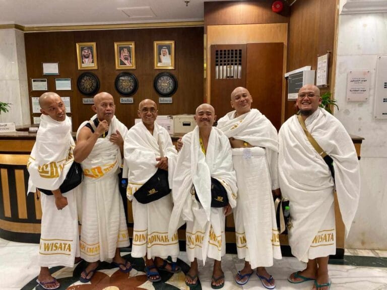 Badal Umroh Bersama Madinah Iman Travel Solo